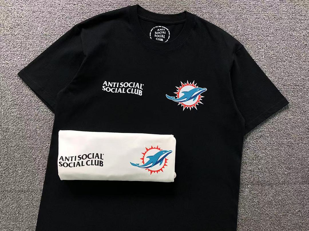 Christian Louboutin 85 ANTI SOCIAL CLUB T-SHIRT 123131302 (Im 170Cm 60Kg I Wear Size L In The Phot) - Image 17