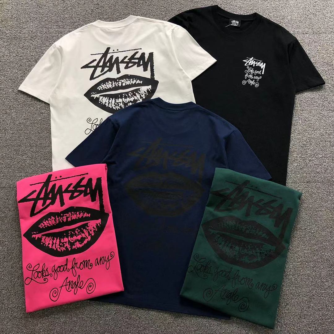 Stussy 82 STUSSY T-SHIRT 126171902 (Im 170Cm 60Kg I Wear Size M In The Phot)