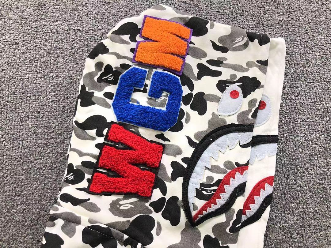 Bape 175 BAPE HOODIE 52070715158 (Im 170Cm 60Kg I Wear Size M In The Phot) - Image 13
