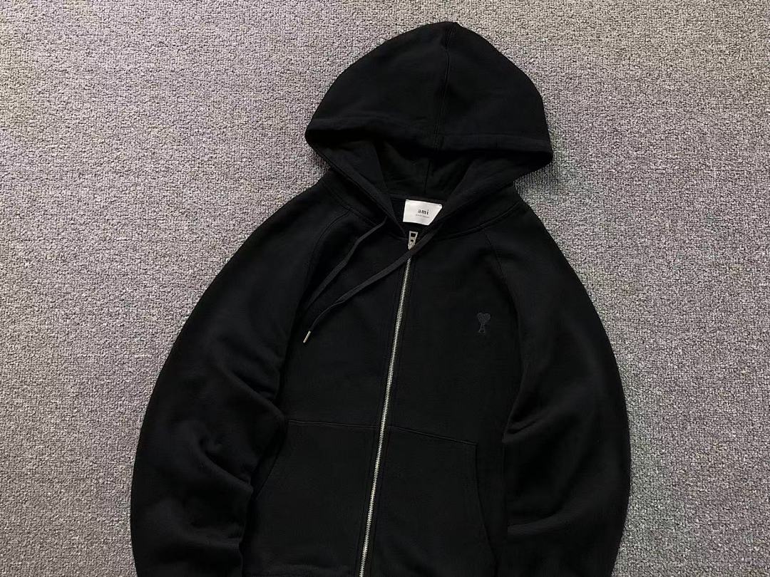 AMI 138 AMI HOODIE 3108210121 (Im 170Cm 60Kg I Wear Size M In The Phot) - Image 19