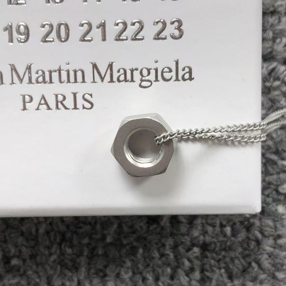 On Running 118 MAISON MARGIELA - Image 4