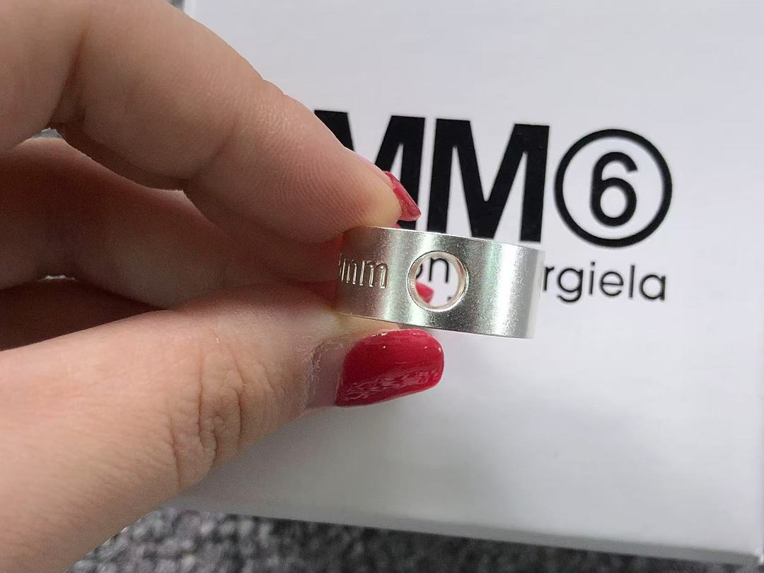 On Running 113 MAISON MARGIELA - Image 5