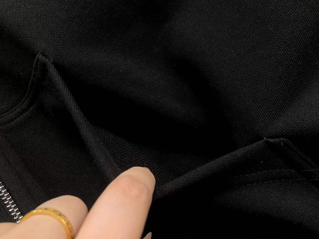 On Running 135 VLONE HOODIE 510117391 (Im 170Cm 60Kg I Wear Size M In The Phot) - Image 24