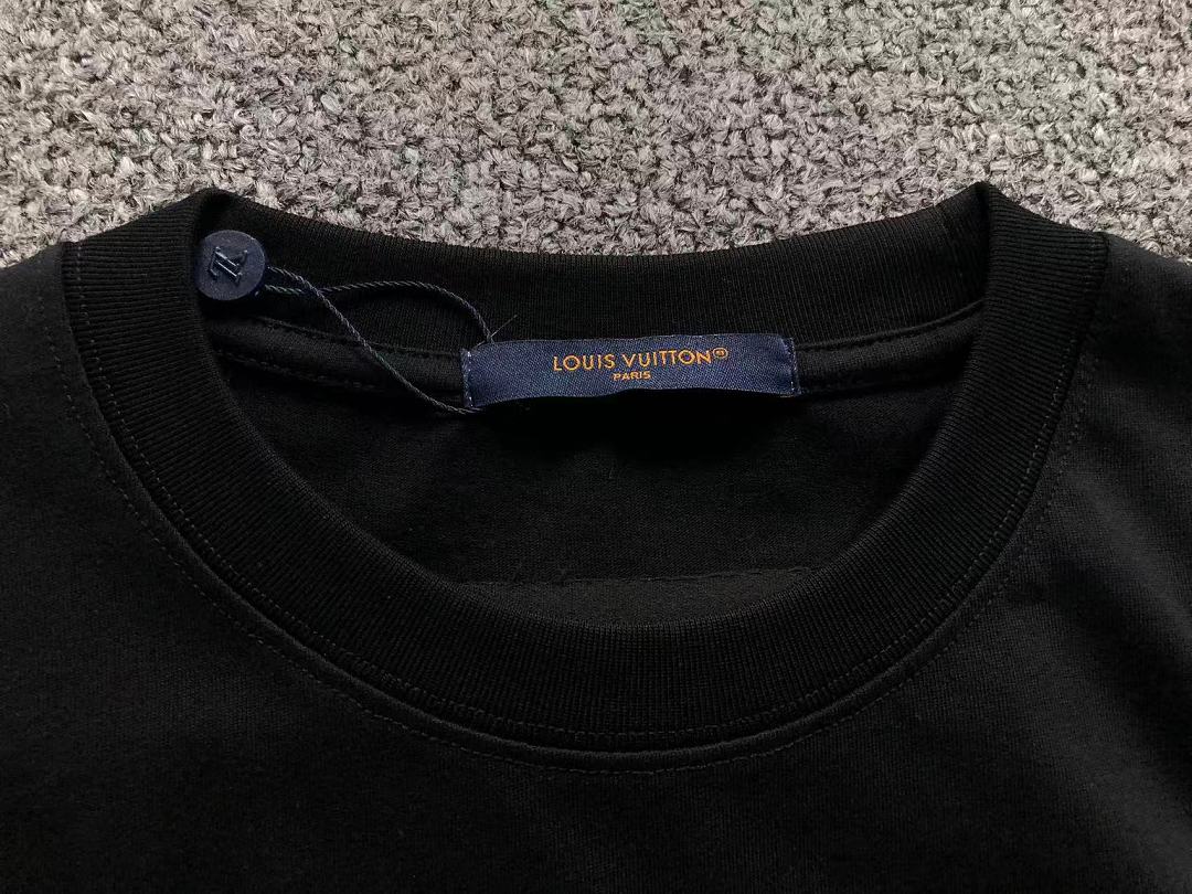 Louis Vuitton 125 L⭐ T-SHIRT 2208034015 (Im 170Cm 60Kg I Wear Size S In The Phot) - Image 17
