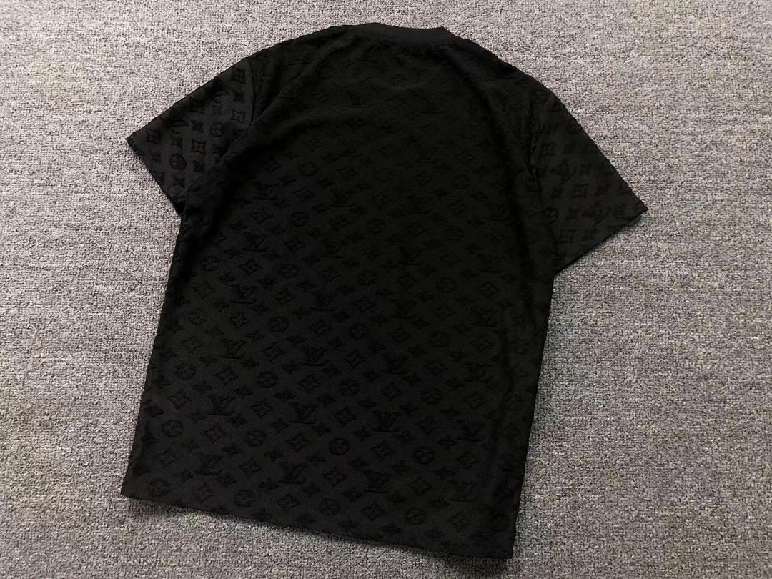 Louis Vuitton 88 L⭐ T-SHIRT 1112263932 (Im 170Cm 60Kg I Wear Size M In The Phot) - Image 15