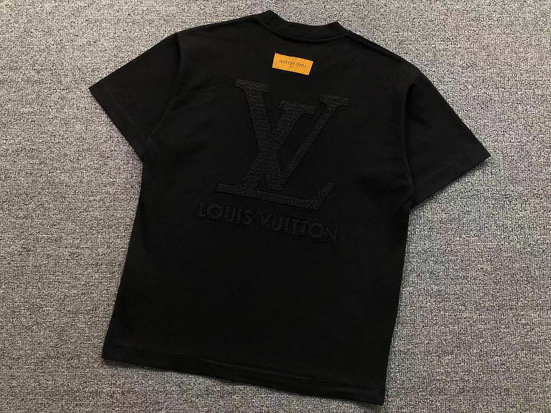 Louis Vuitton 108 L⭐ T-SHIRT 525220781 (Im 170Cm 60Kg I Wear Size S In The Phot) - Image 11