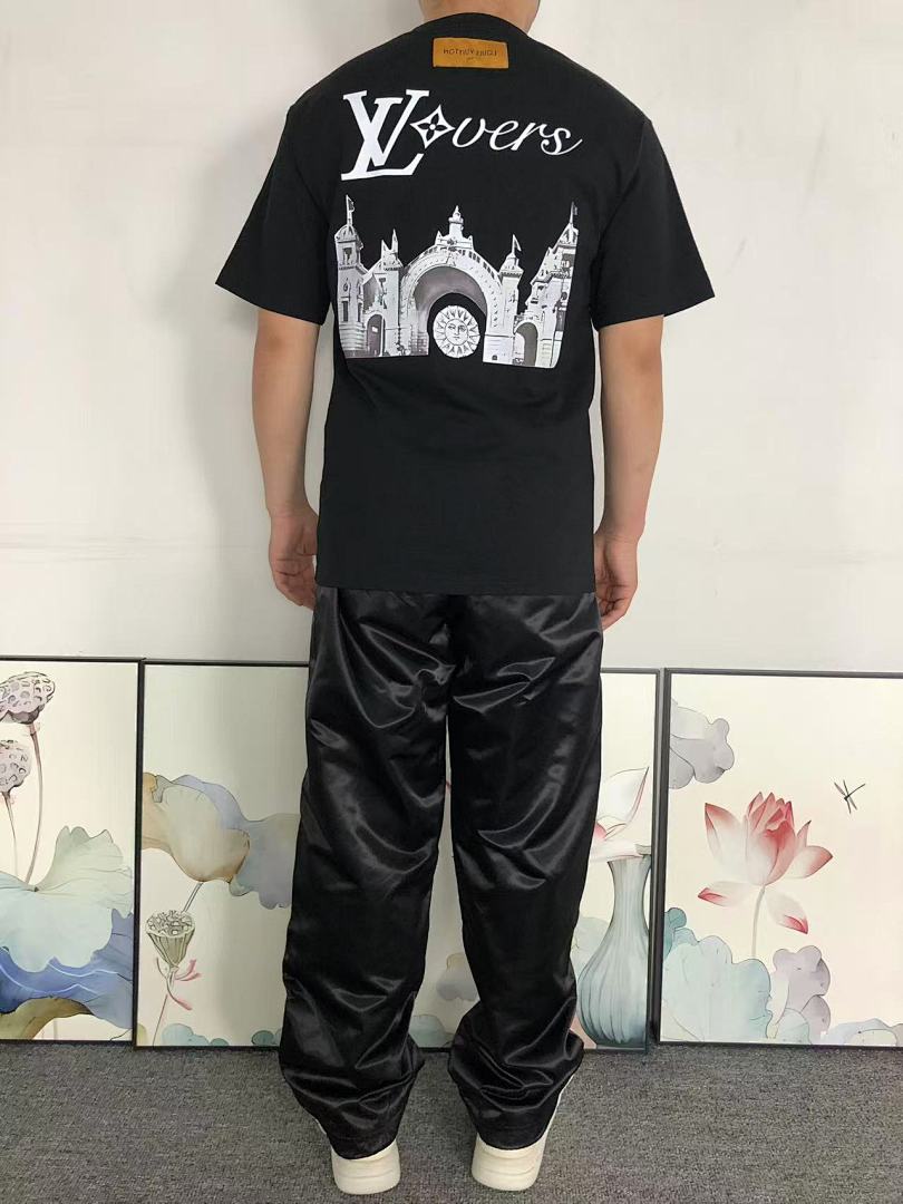 Louis Vuitton 158 L⭐ T-SHIRT 22040365001 (Im 170Cm 60Kg I Wear Size XS In The Phot) - Image 4