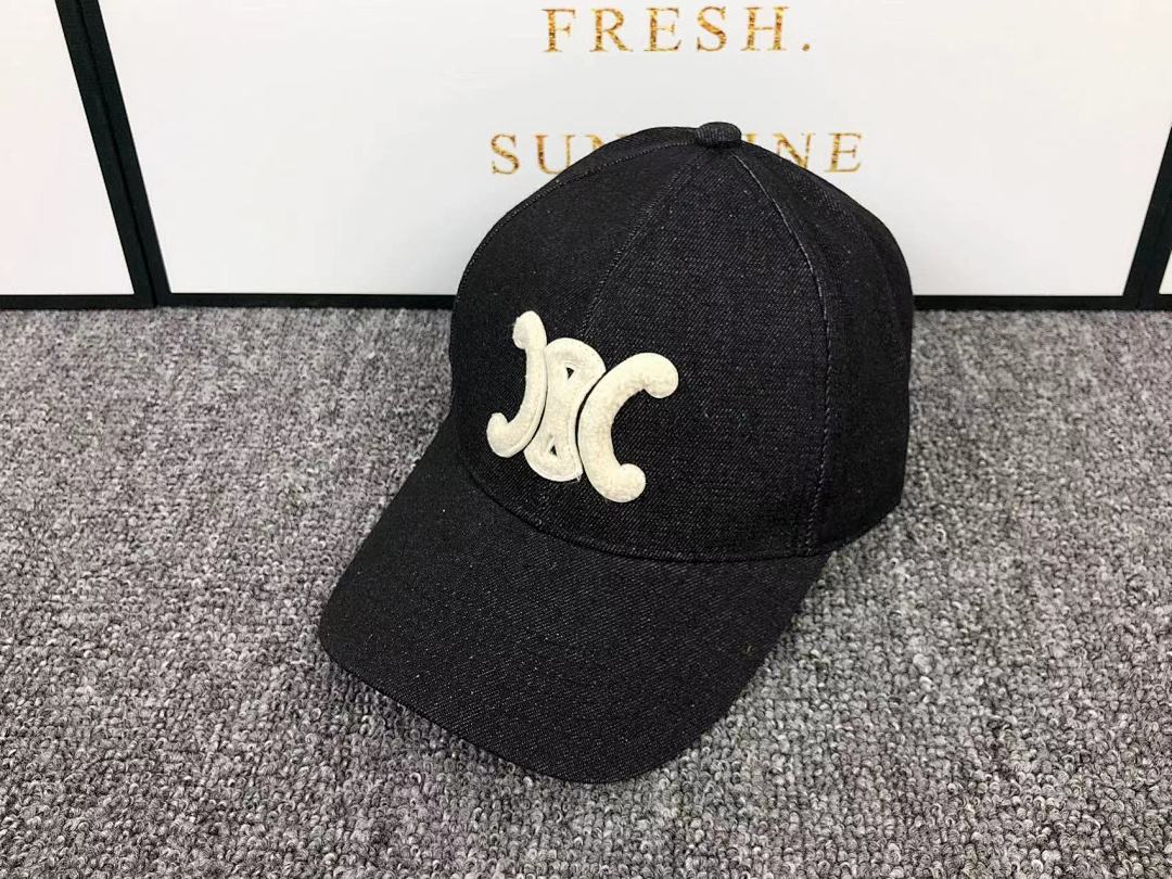 Celine 65 C⭐L⭐⭐E - Image 4
