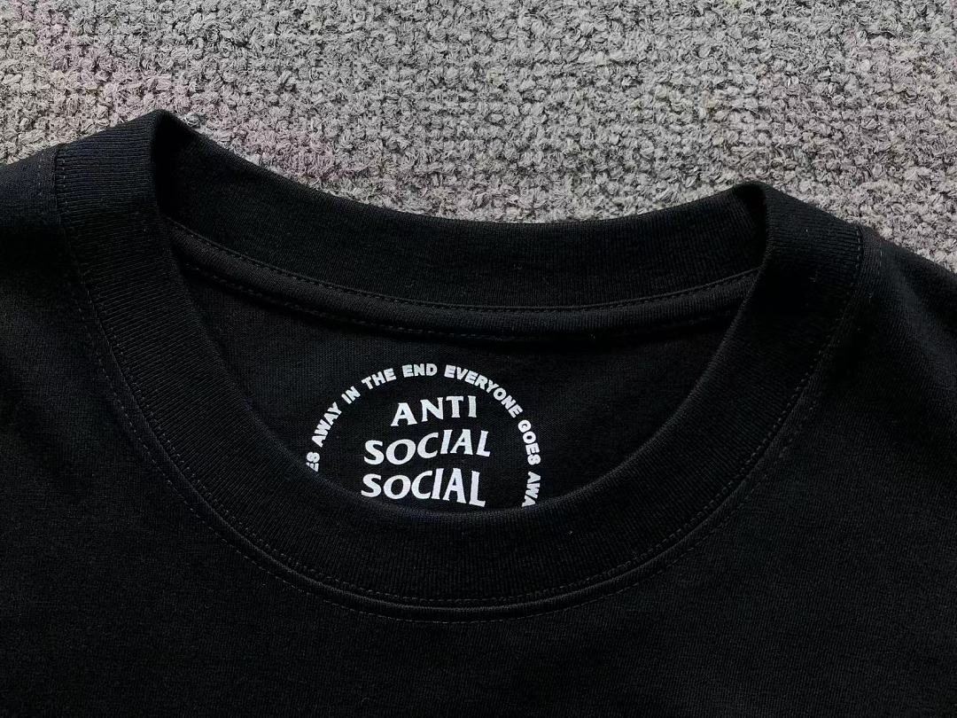 Christian Louboutin 88 ANTI SOCIAL CLUB T-SHIRT 126211602 (Im 170Cm 60Kg I Wear Size L In The Phot) - Image 18