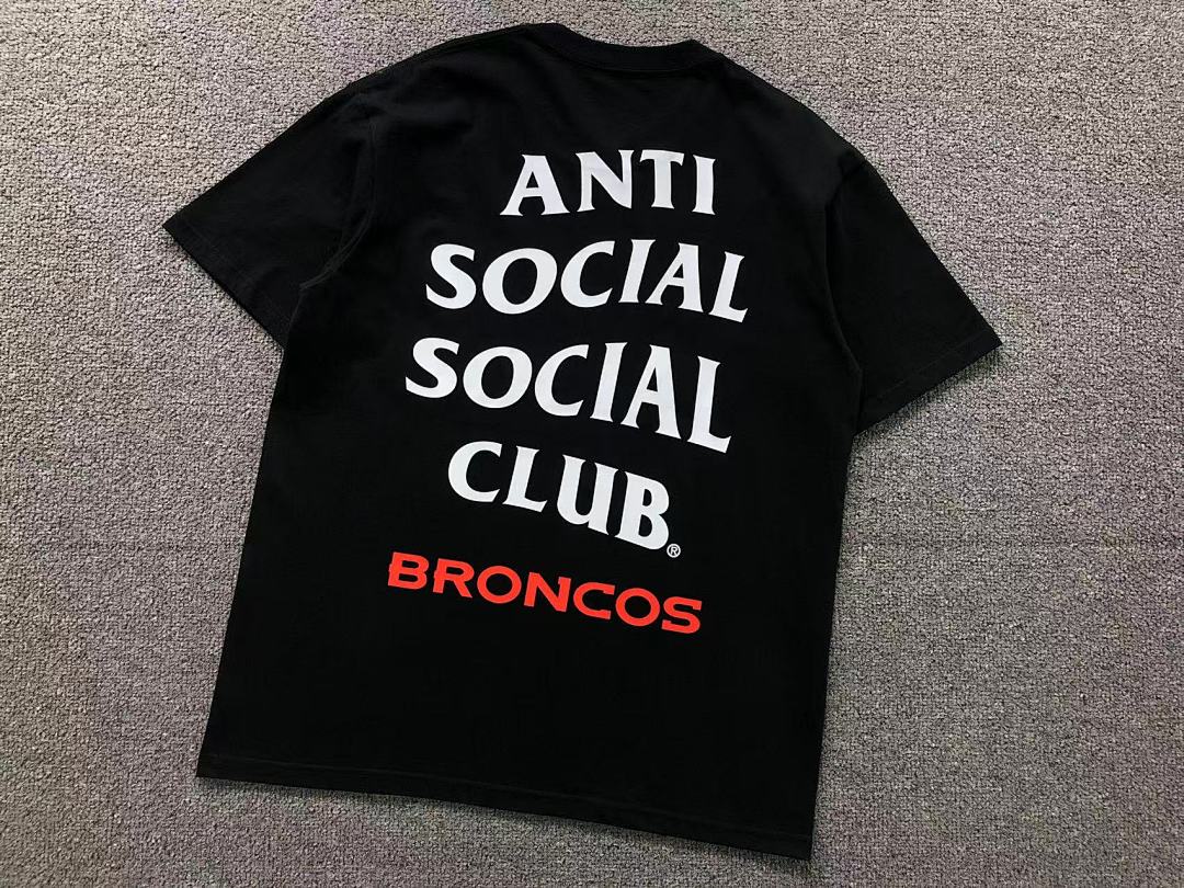 Christian Louboutin 85 ANTI SOCIAL CLUB T-SHIRT 123132202 (Im 170Cm 60Kg I Wear Size L In The Phot) - Image 8