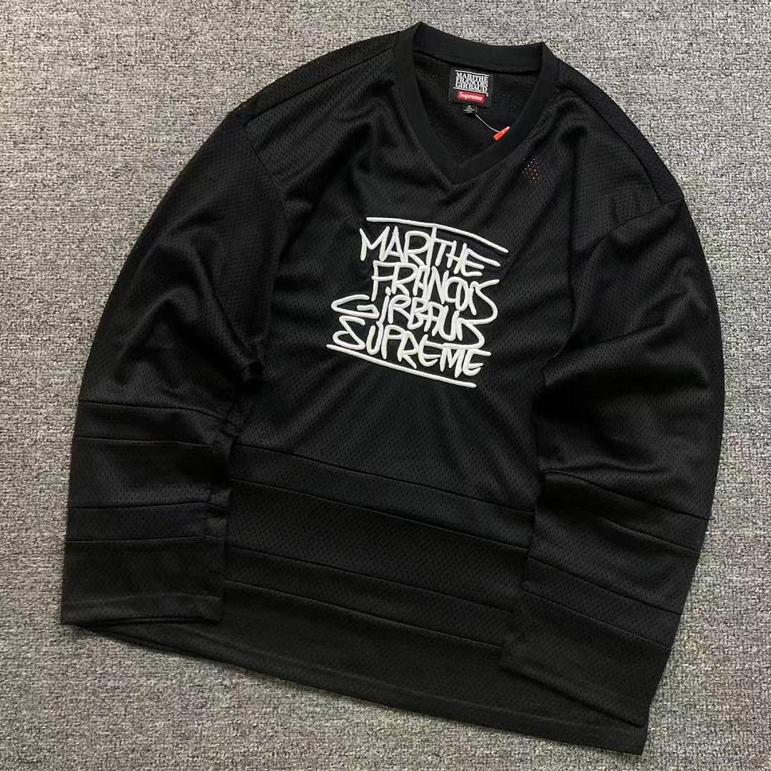 Supreme 165 S⭐⭐R⭐⭐E LONG SLEEVED 52071619182 (Im 170Cm 60Kg I Wear Size S In The Phot)