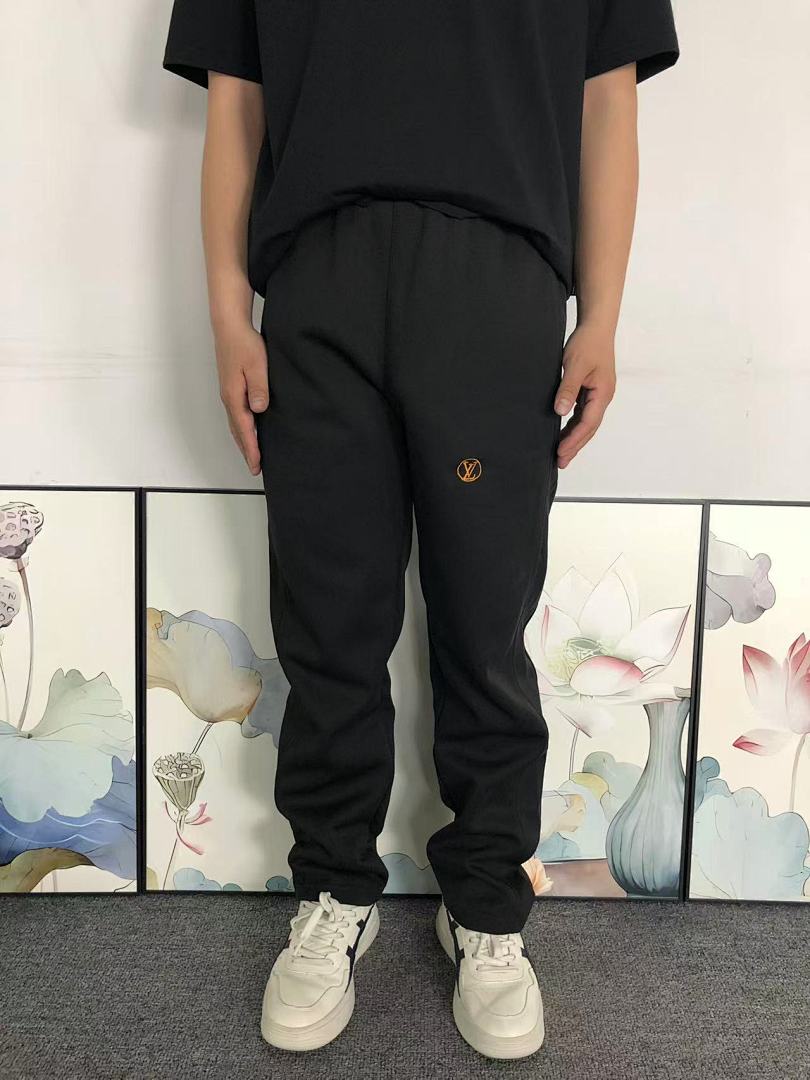 Louis Vuitton 185 L⭐ TROUSERS 3201230817 (Im 170Cm 60Kg I Wear Size M In The Phot) - Image 3