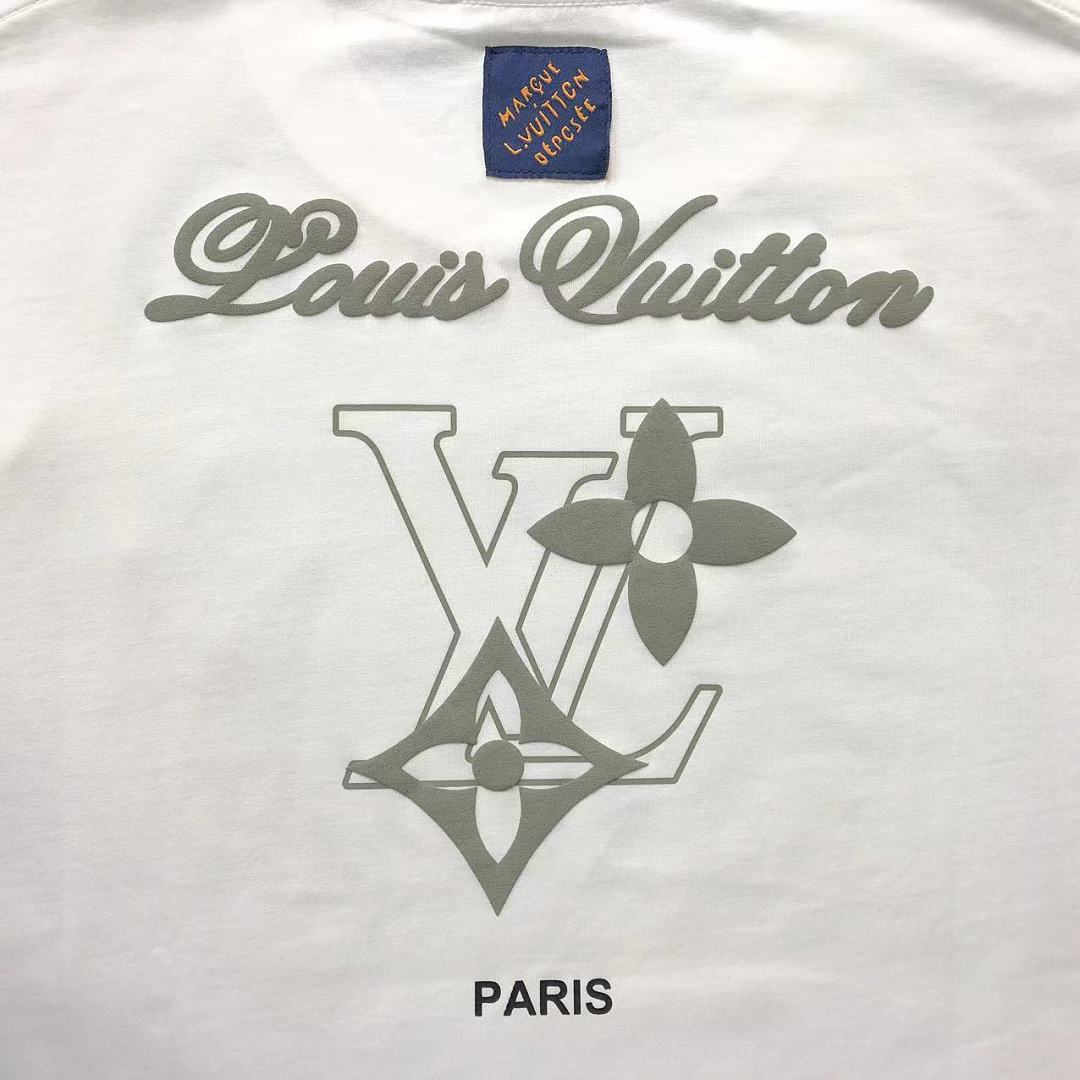 Louis Vuitton 98 L⭐ T-SHIRT 3204280403 (Im 170Cm 60Kg I Wear Size M In The Phot) - Image 9