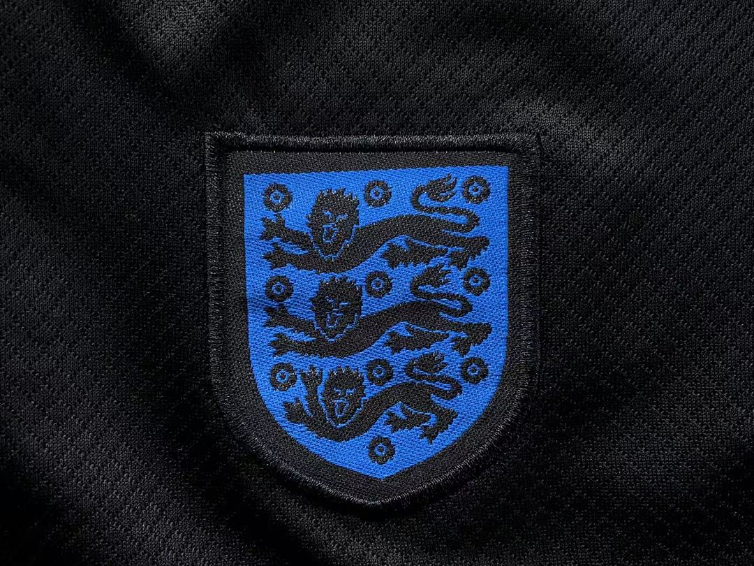 Chanel 75 FOOTBALL T-SHIRT SHORTS - Image 20