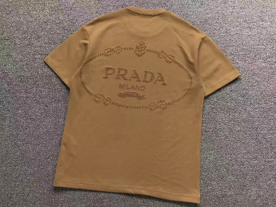 Prada SHORTS P⭐A⭐A T-SHIRT - Image 9