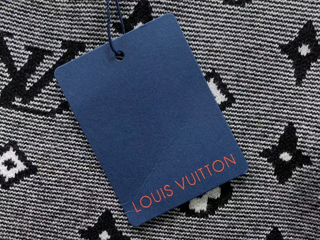 Louis Vuitton 208 L⭐ SWEATER 3108133321 (Im 170Cm 60Kg I Wear Size XL In The Phot) - Image 12