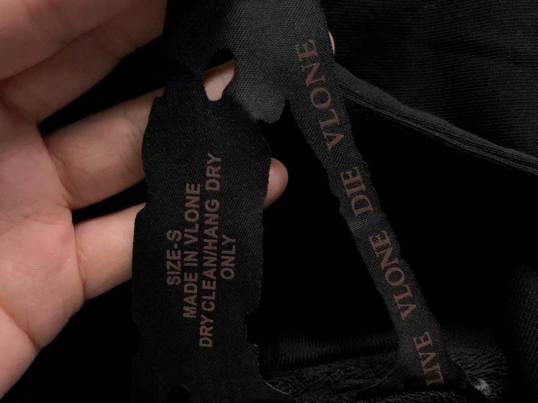 On Running 118 VLONE HOODIE 510114691 (Im 170Cm 60Kg I Wear Size S In The Phot) - Image 25