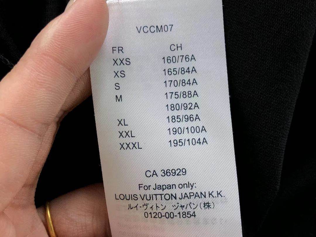 Louis Vuitton 115 L⭐ T-SHIRT 3105120560 (Im 170Cm 60Kg I Wear Size M In The Phot) - Image 27
