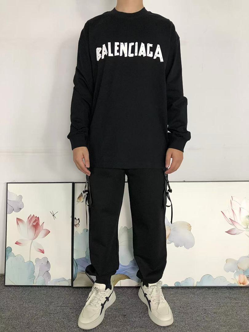 Balenciaga 135 B⭐L⭐⭐⭐IA⭐A LONG SLEEVED 3108260521 (Im 170Cm 60Kg I Wear Size M In The Phot) - Image 3