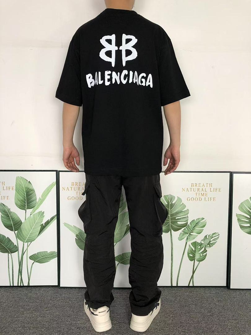 Balenciaga 95 B⭐L⭐⭐⭐IA⭐A T-SHIRT 502172581 (Im 170Cm 57Kg I Wear Size 1 In The Phot) - Image 4