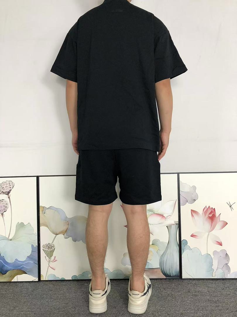 Fear of God SHORTS 118 FOG T-SHIRT - Image 6