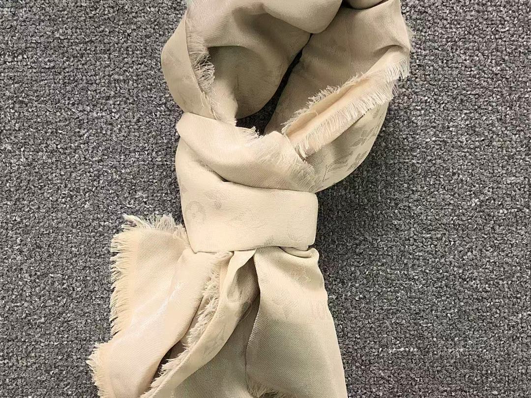 Louis Vuitton 88 L⭐ SCARF 512202676 (Long 140CM* Wide - Image 17