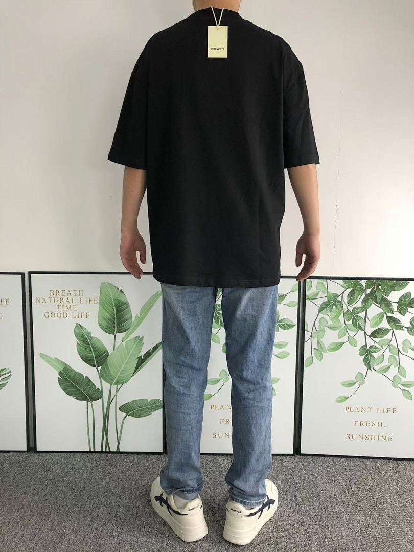 Vetements 125 VETEMENTS T-SHIRT 412131117 (Im 170Cm 57Kg I Wear Size XS In The Phot) - Image 4