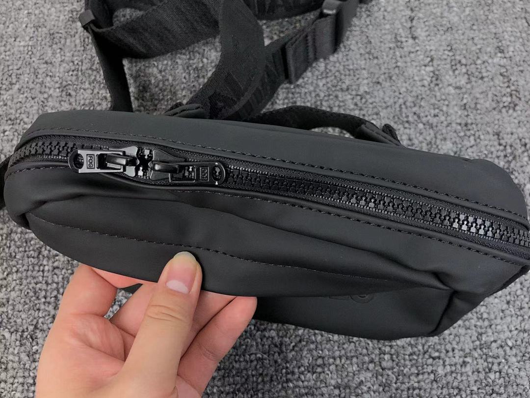 Fear of God 95 FOG BAG 272259 (Long 21CM* Wide 5CM* High 14CM) - Image 13