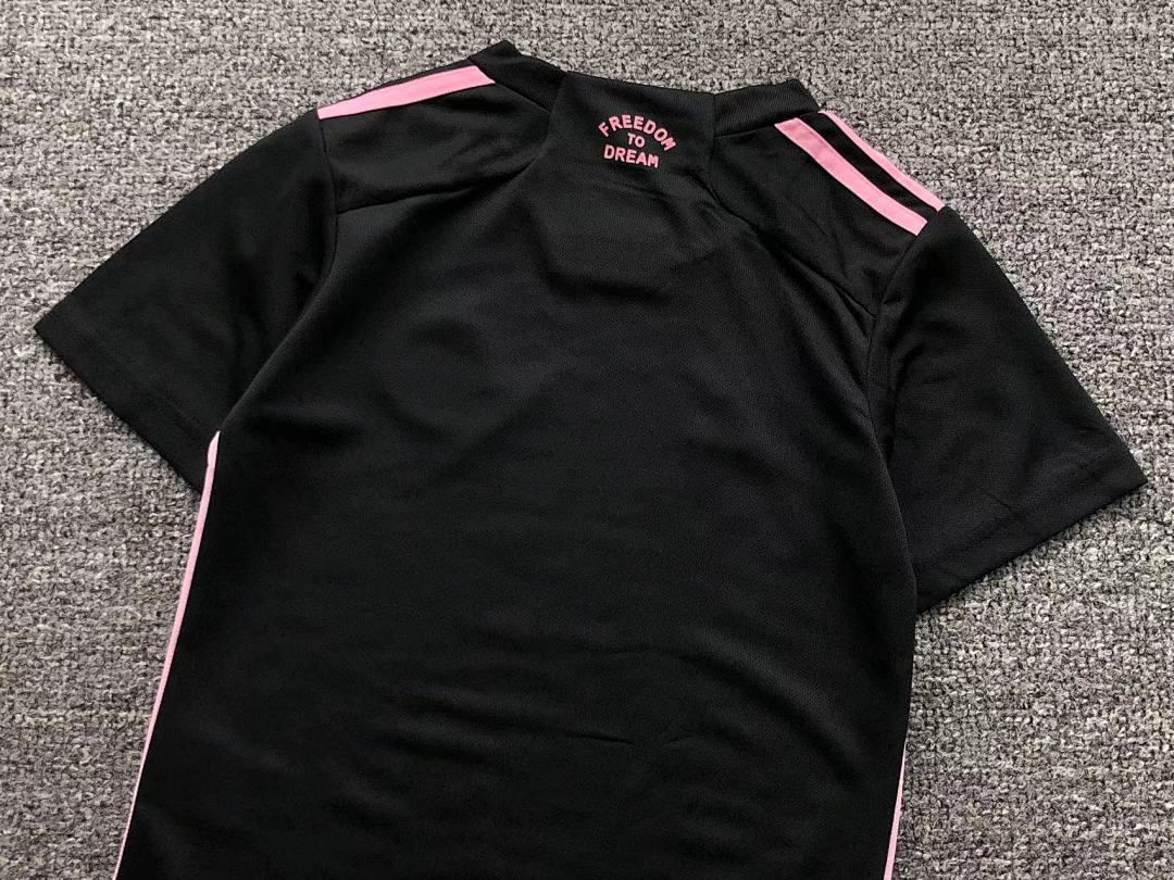 Chanel 68 FOOTBALL T-SHIRT SHORTS - Image 13