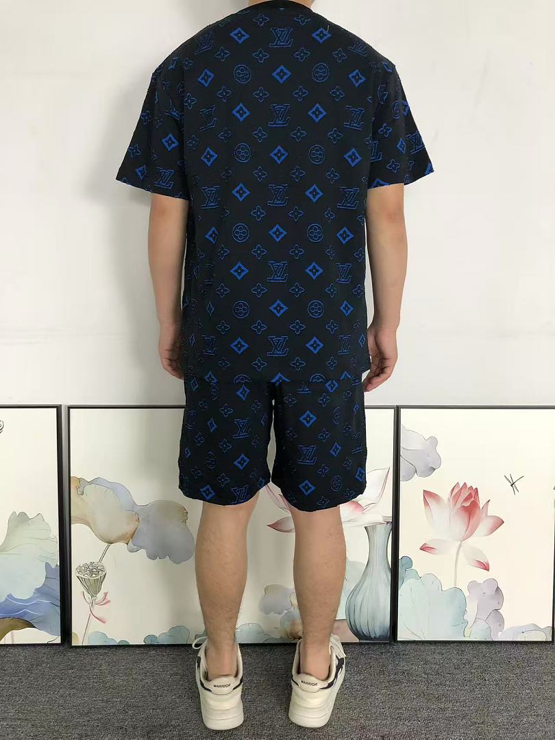 Louis Vuitton 218 L⭐ T-SHIRT SHORTS 5241617147 (Im 170Cm 60Kg I Wear Size L In The Phot) - Image 5