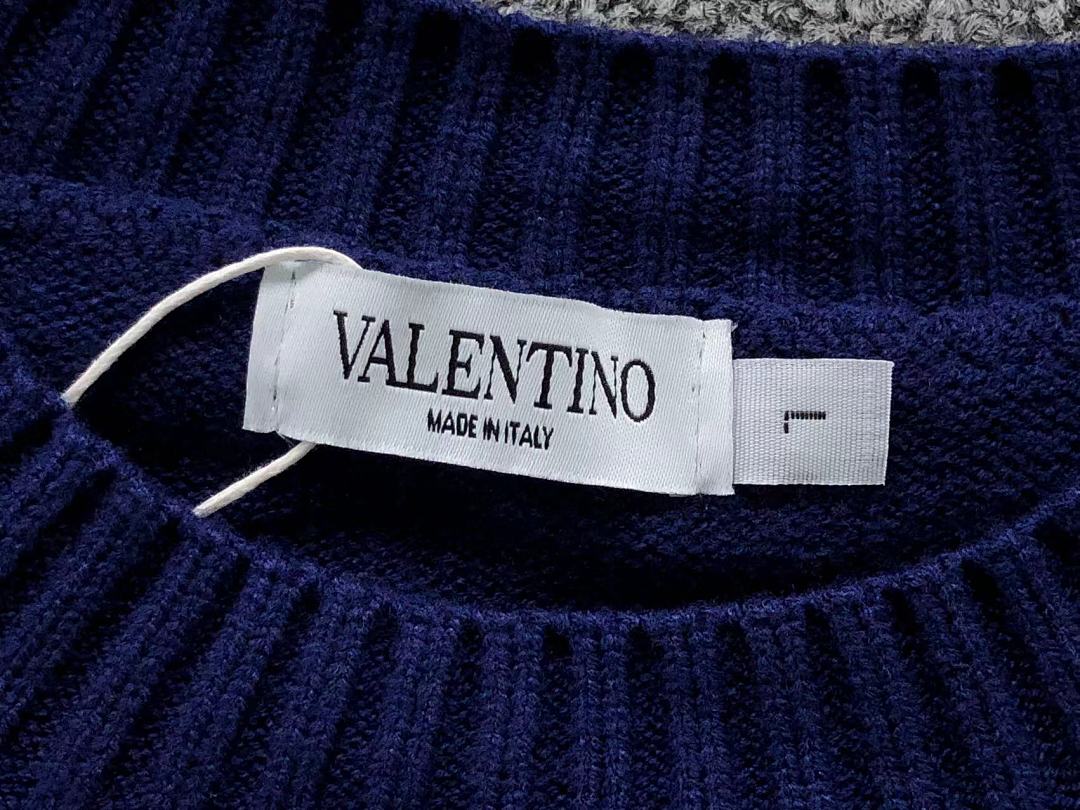 Valentino 135 VALENTINO SWEATER 41082810146 (Im 170Cm 60Kg I Wear Size L In The Phot) - Image 18