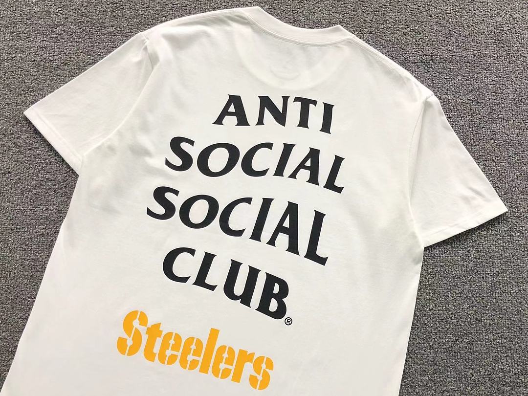 Christian Louboutin 88 ANTI SOCIAL CLUB T-SHIRT 126212402 (Im 170Cm 60Kg I Wear Size L In The Phot) - Image 9