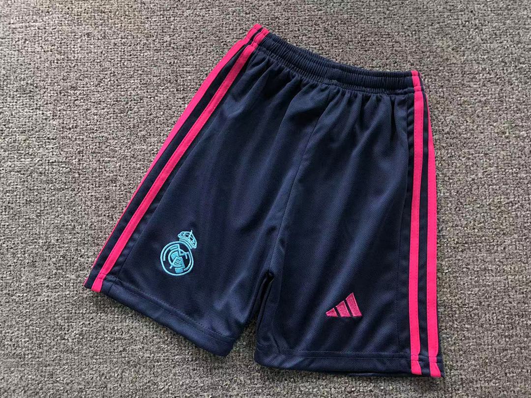 Chanel 75 FOOTBALL T-SHIRT SHORTS - Image 20