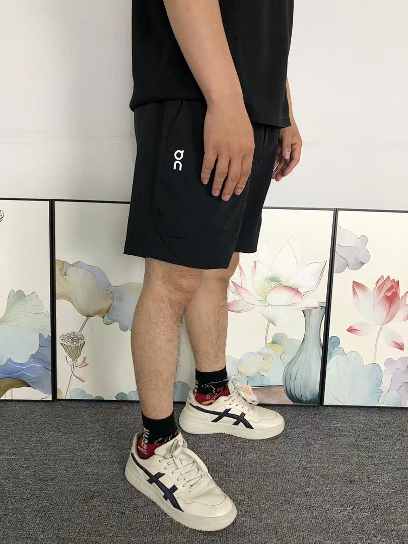 On Running 128 ON SHORTS 2203310604 (Im 170Cm 60Kg I Wear Size L In The Phot) - Image 4