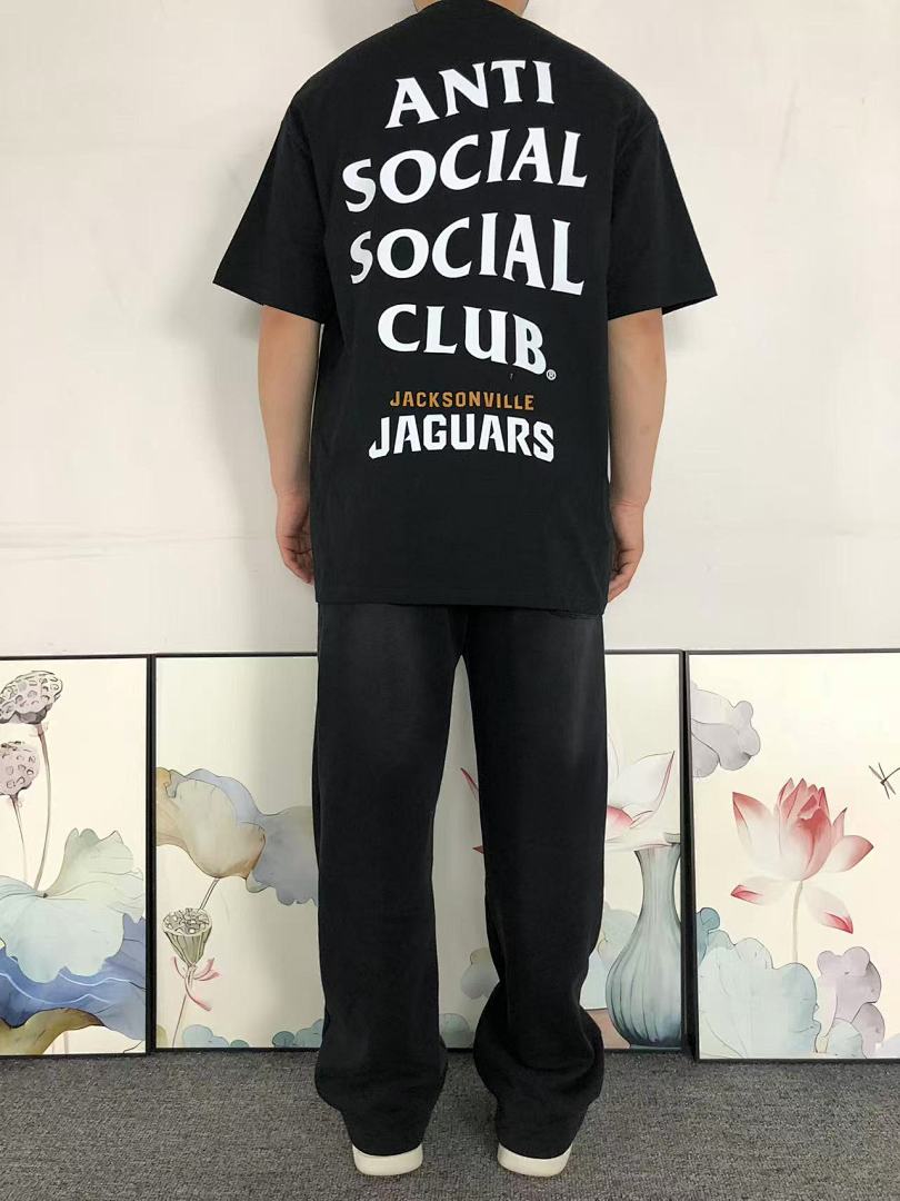 Christian Louboutin 85 ANTI SOCIAL CLUB T-SHIRT 123132602 (Im 170Cm 60Kg I Wear Size L In The Phot) - Image 4