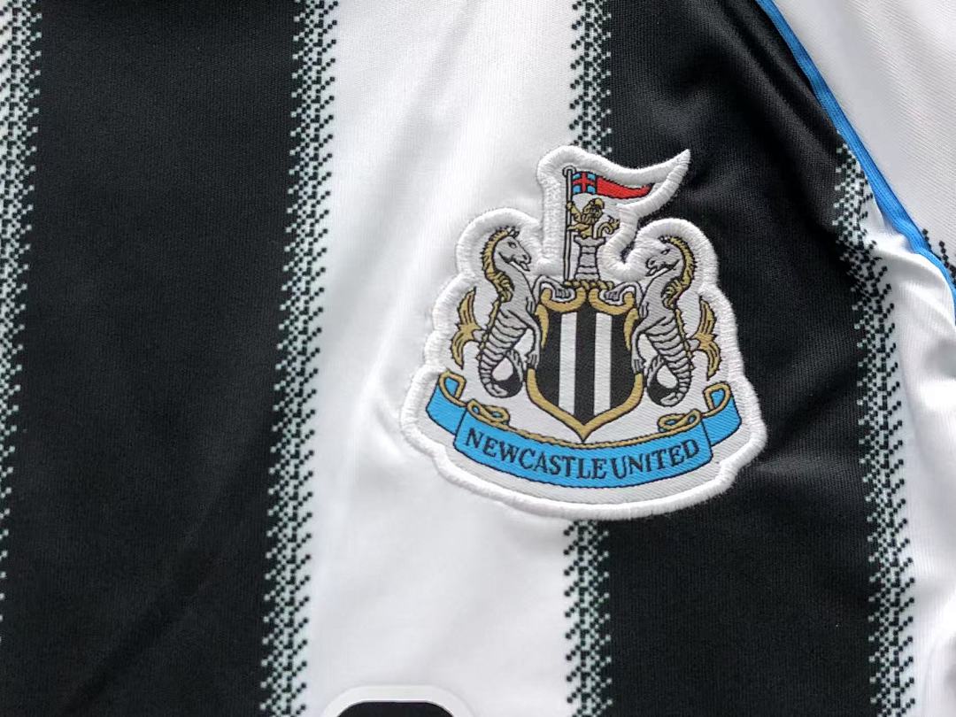 Chanel 75 FOOTBALL T-SHIRT SHORTS - Image 11