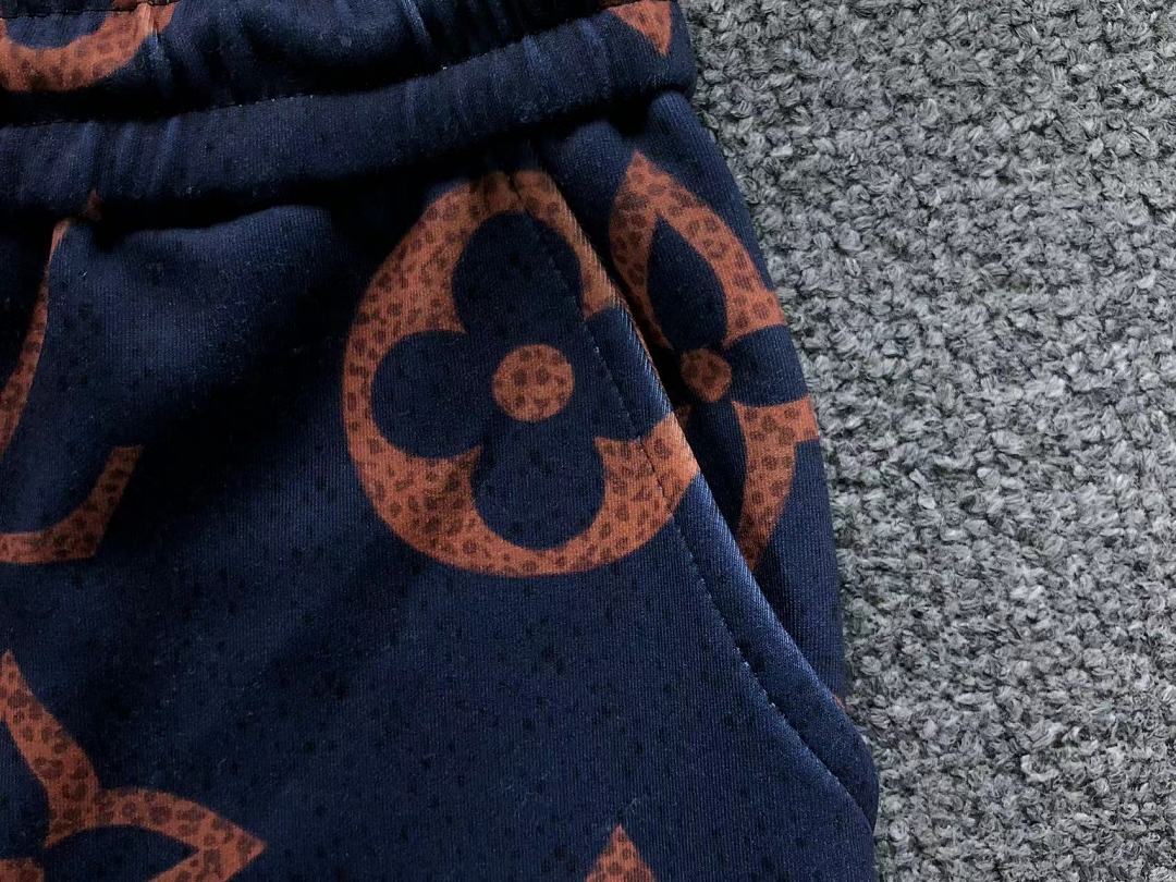 Louis Vuitton SHORTS175 L⭐ T-SHIRT SHORTS 22050509125 (Im 170Cm 60Kg I Wear Size M In The Phot) - Image 28