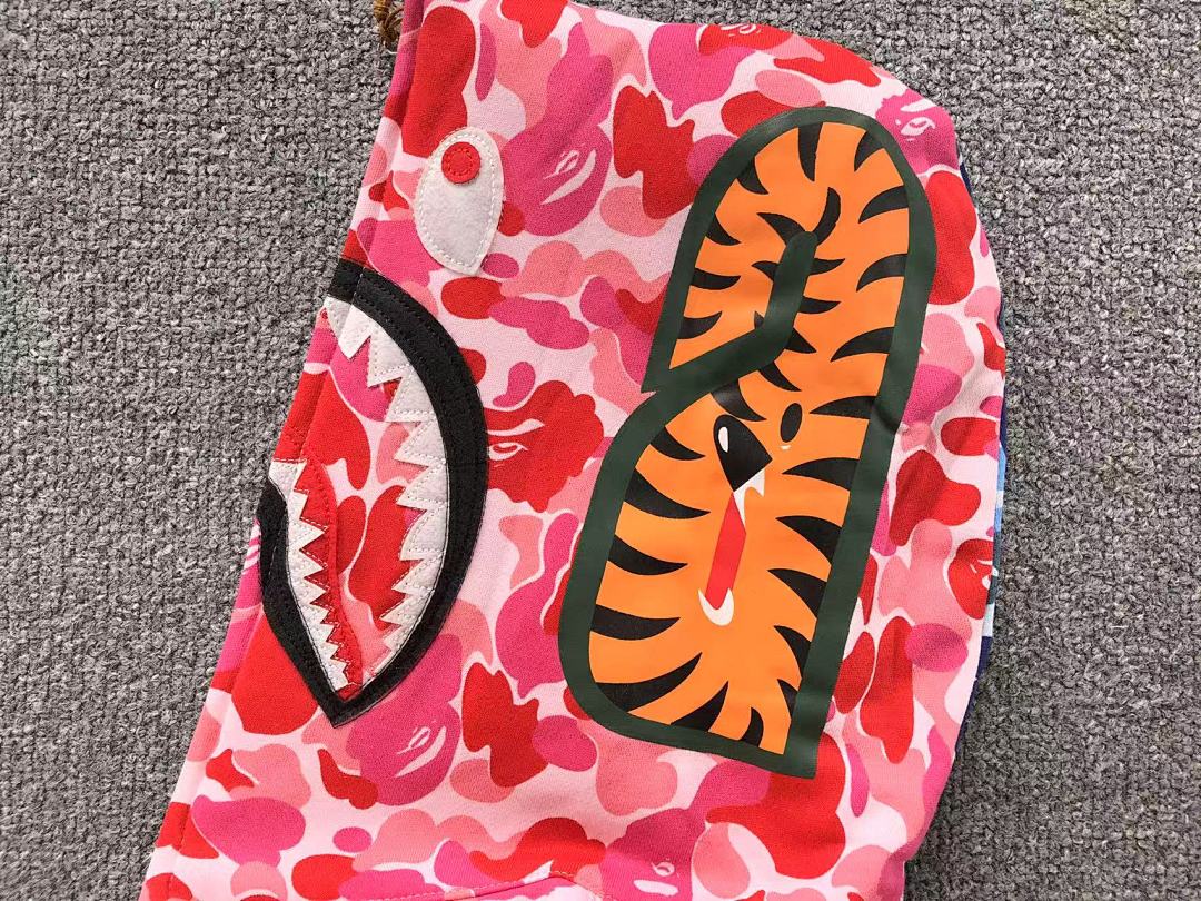 Bape 215 BAPE HOODIE 3203210617 (Im 170Cm 60Kg I Wear Size M In The Phot) - Image 16