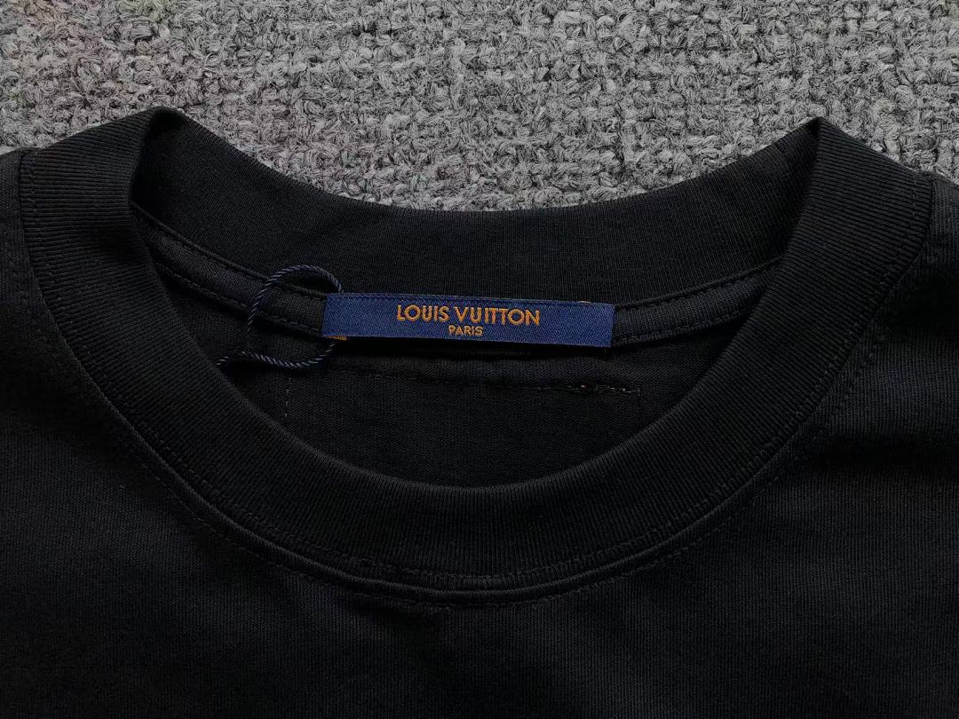 Louis Vuitton 125 L⭐ T-SHIRT 311212021 (Im 170Cm 57Kg I Wear Size XS In The Phot) - Image 19