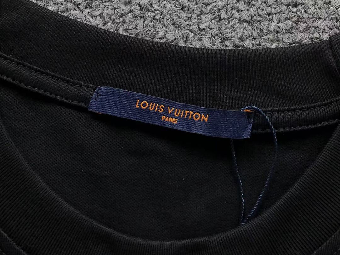 Louis Vuitton 115 L⭐ T-SHIRT 214301615 (Im 170Cm 60Kg I Wear Size L In The Phot) - Image 20