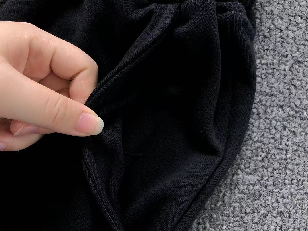 Louis Vuitton SHORTS 158 L⭐ T-SHIRT 2208020415 (Im 170Cm 60Kg I Wear Size S In The Phot) - Image 34