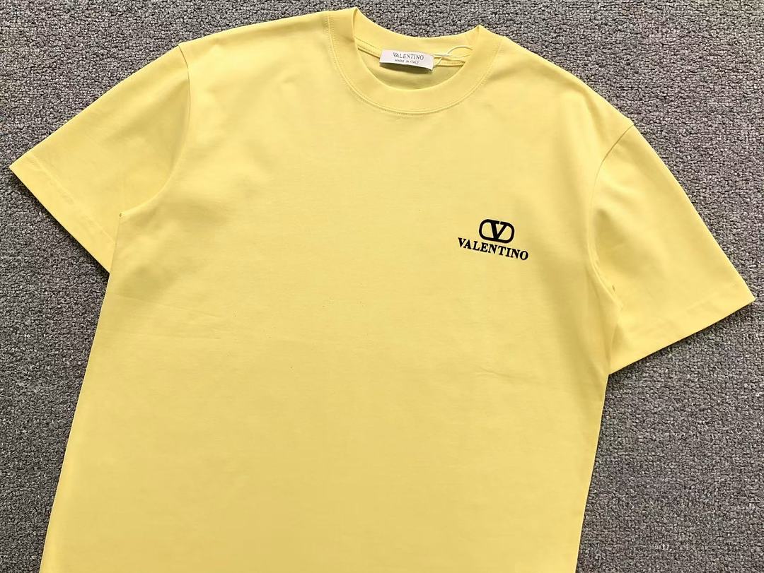 Valentino 115 VALENTINO T-SHIRT 5241606147 (Im 170Cm 65Kg I Wear Size M In The Phot) - Image 10