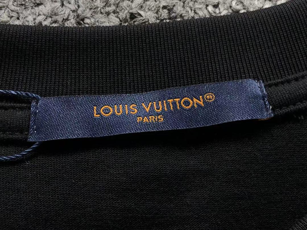 Louis Vuitton 125 L⭐ T-SHIRT 2208033815 (Im 170Cm 60Kg I Wear Size S In The Phot) - Image 24