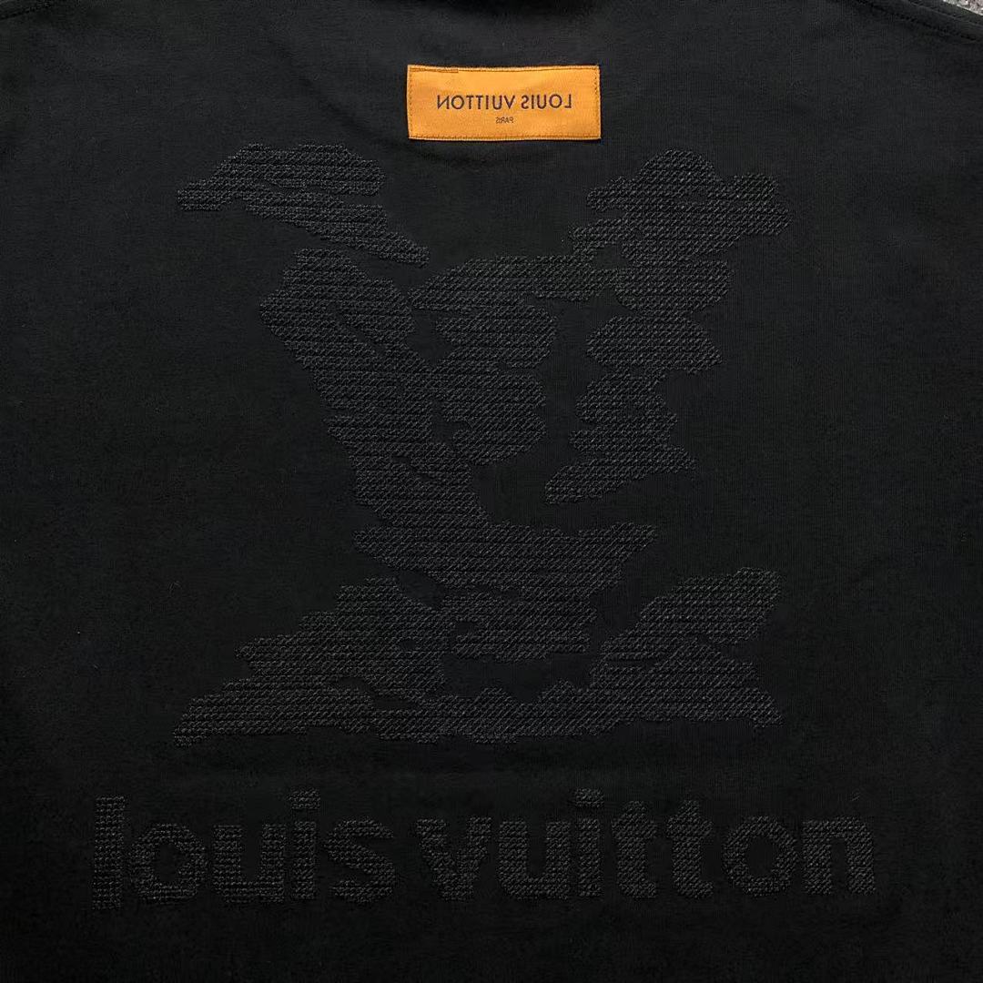 Louis Vuitton 135 L⭐ T-SHIRT 3203272017 (Im 170Cm 60Kg I Wear Size M In The Phot) - Image 10