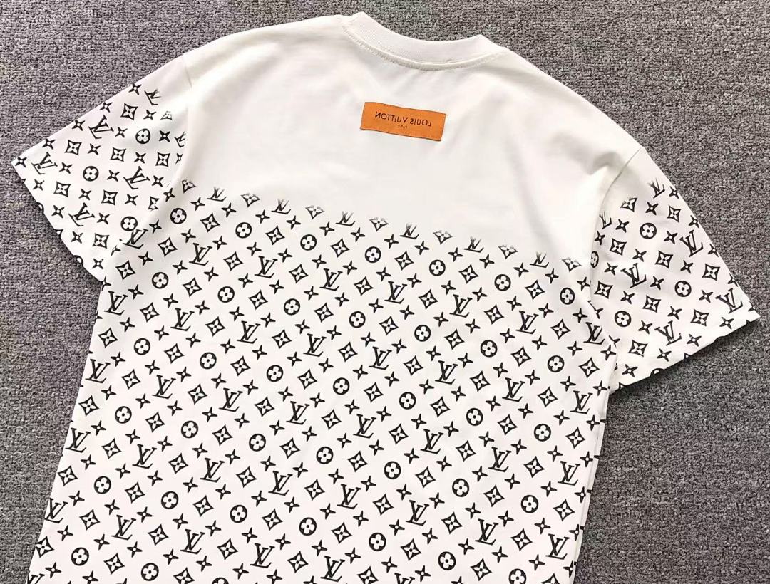 Louis Vuitton 115 L⭐ T-SHIRT 214211515 (Im 170Cm 60Kg I Wear Size M In The Phot) - Image 11