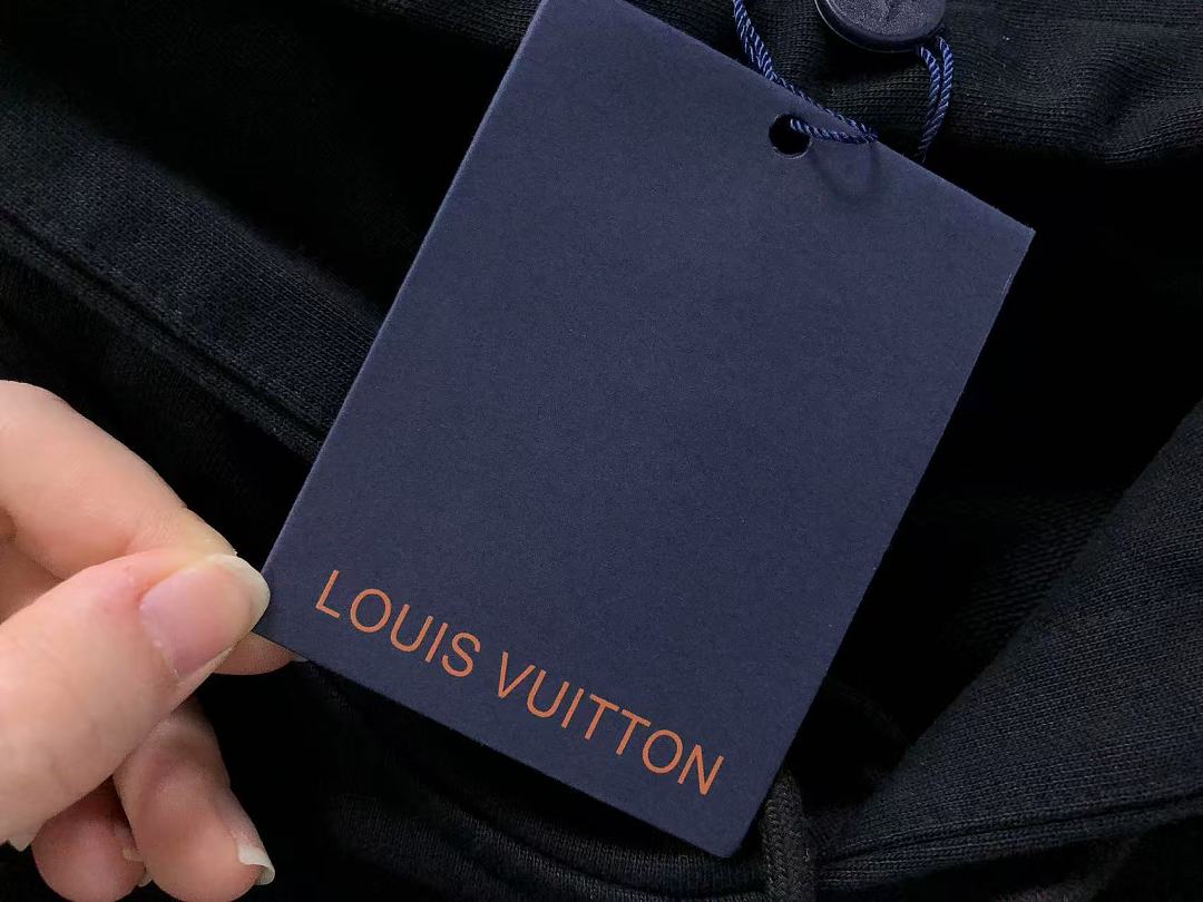 Louis Vuitton 188 L⭐ HOODIE 3208270821 (Im 170Cm 60Kg I Wear Size M In The Phot) - Image 27