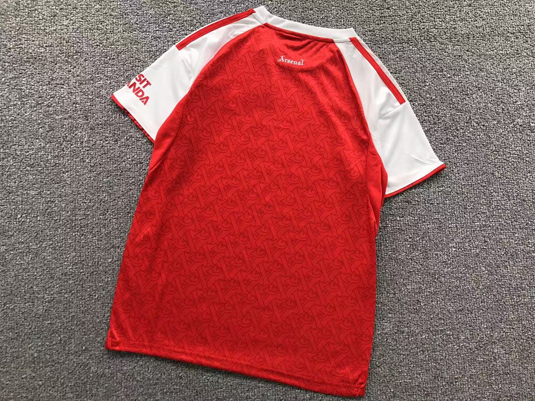 Chanel 75 FOOTBALL T-SHIRT SHORTS - Image 13