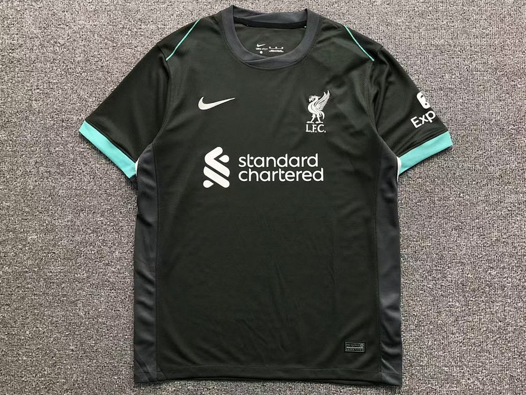 Unbranded 68 FOOTBALL T-SHIRT - Image 3