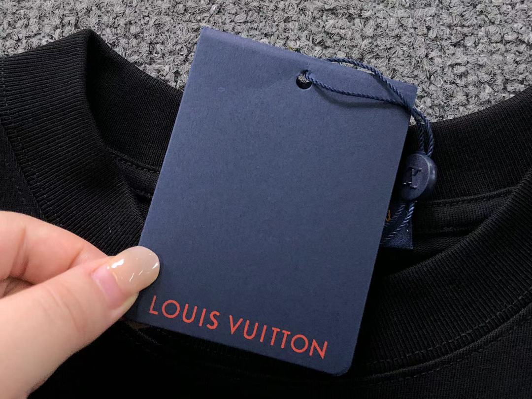 Louis Vuitton 118 L⭐ T-SHIRT 12482960 (Im 170Cm 60Kg I Wear Size S In The Phot) - Image 22