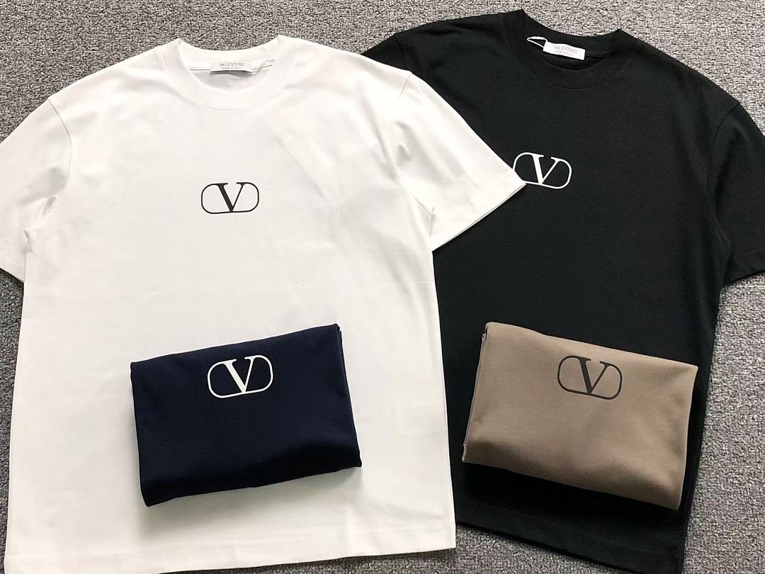 Valentino 115 VALENTINO T-SHIRT 5241607147 (Im 170Cm 60Kg I Wear Size M In The Phot) - Image 6